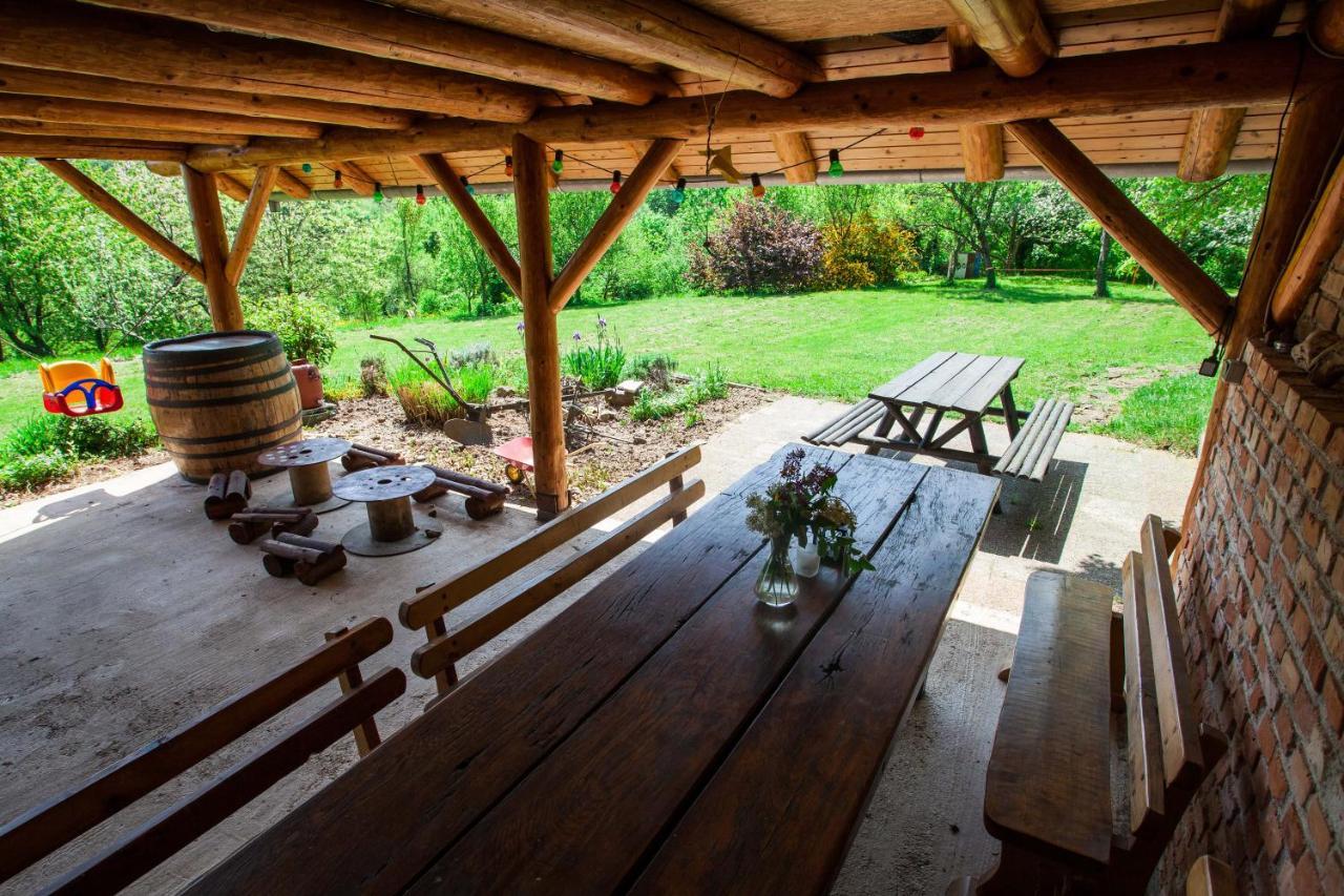 Na Okic - A Private Forest Oasis Sveti Martin pod Okicem 외부 사진